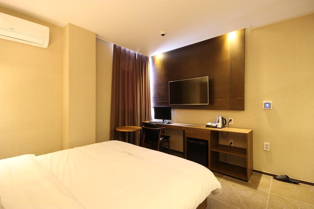 Hotel 38.5 Jinhae Changwon Exterior foto