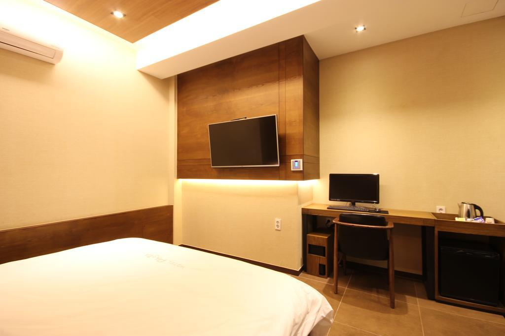 Hotel 38.5 Jinhae Changwon Exterior foto