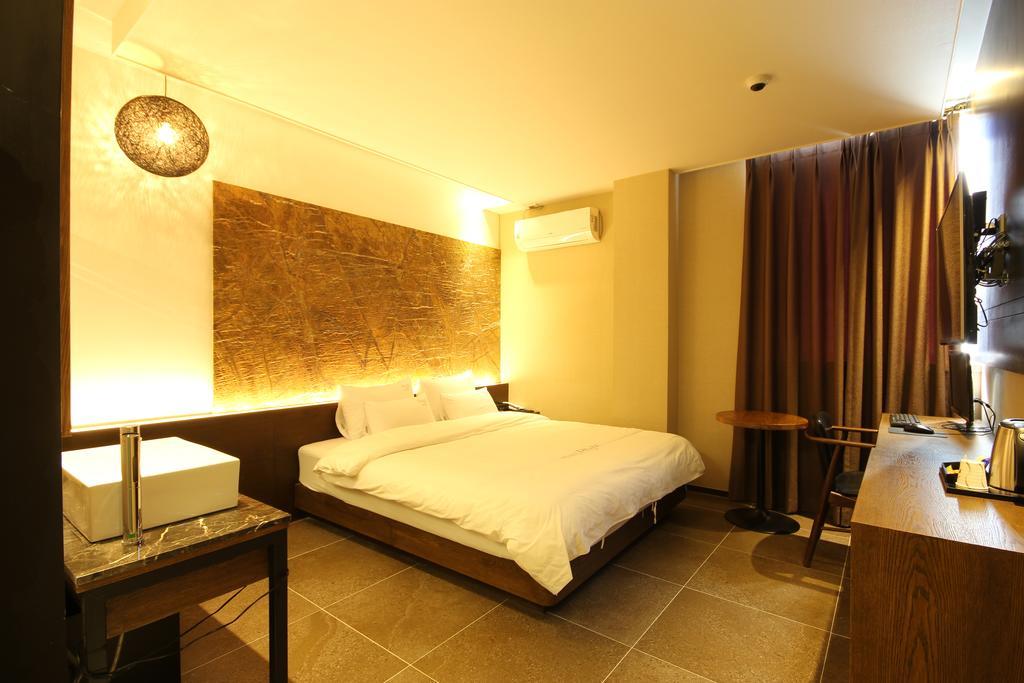 Hotel 38.5 Jinhae Changwon Exterior foto